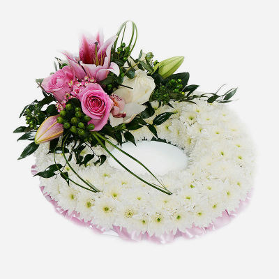 Pink Massed Wreath Product Image